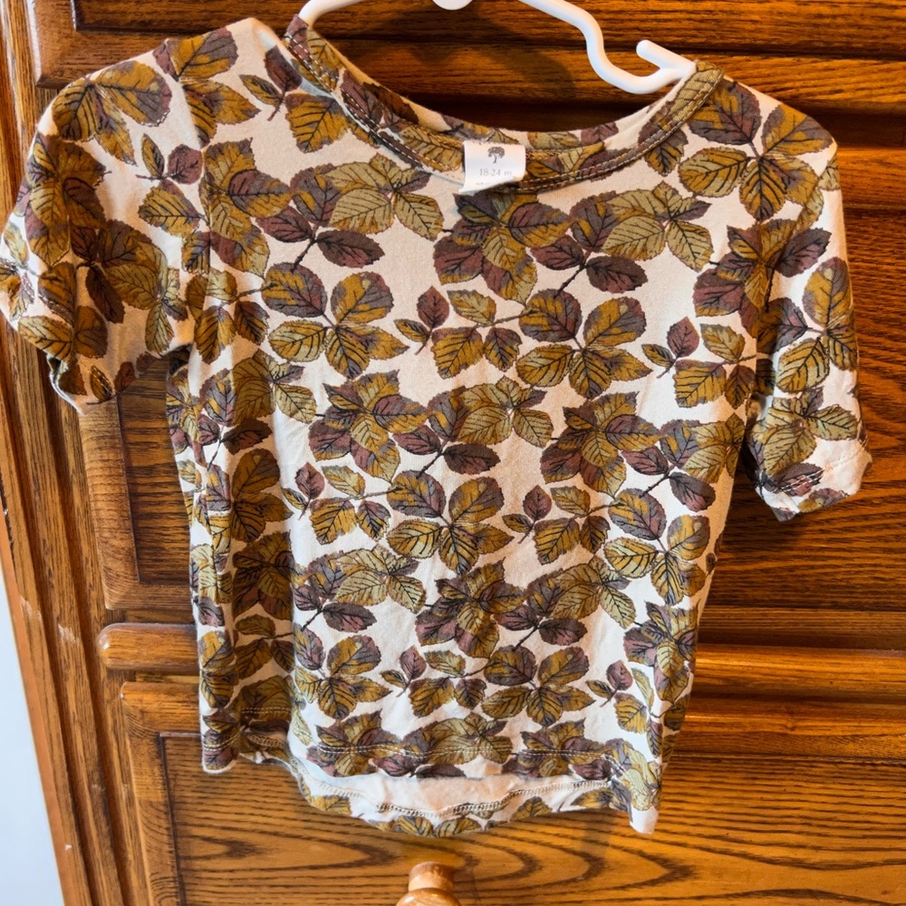 Kate Quinn leaf shirt